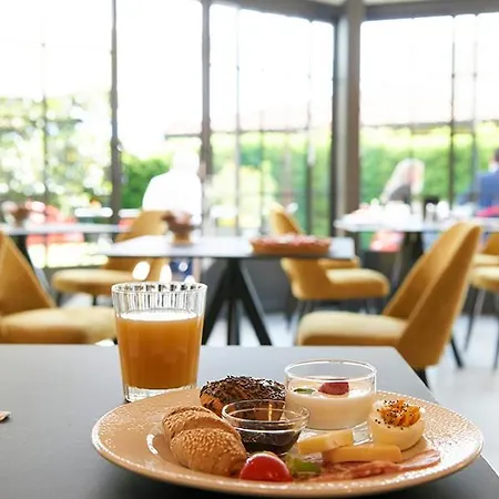 Hotel Cuserina 3*